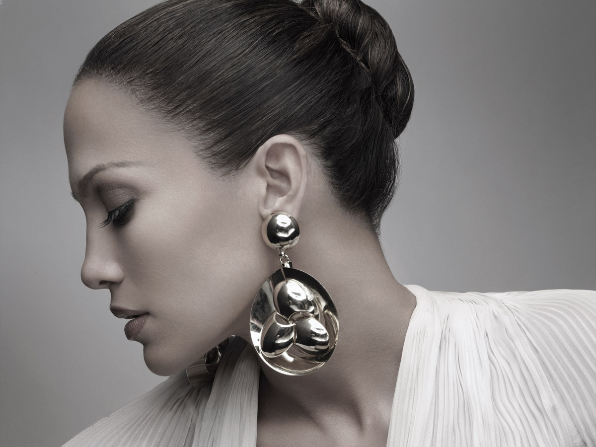 Статья &laquo;Jennifer Lopez — 2007 — «Como Ama Una Mujer»&raquo; | автор Андрей Климковский | NEANE Records